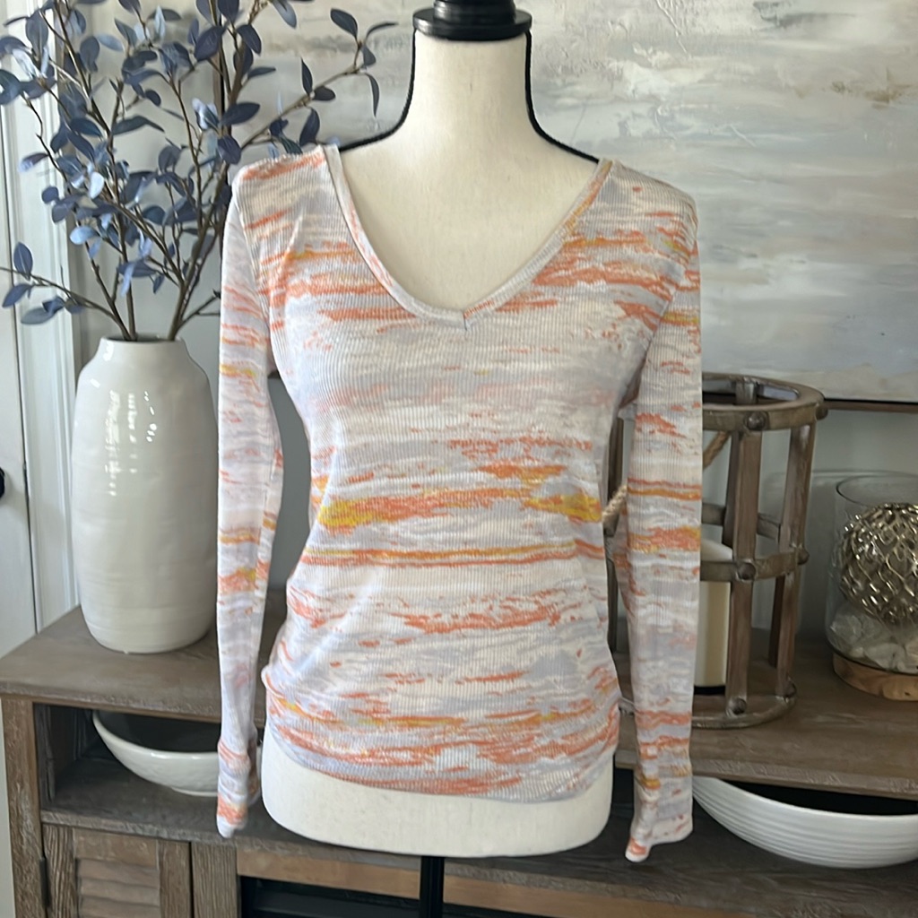 Bdg V Neck